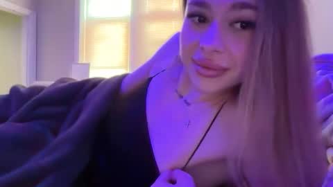 coppycat1 online show from May 7, 2026, 11:32 pm
