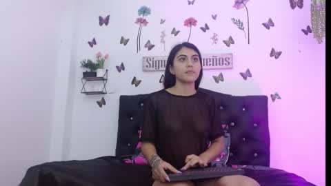 Snapshot of coral_villalobos chatting on February 16, 2026, 6:26 pm Coral Villalobos online show from February 16, 2026, 6:26 pm