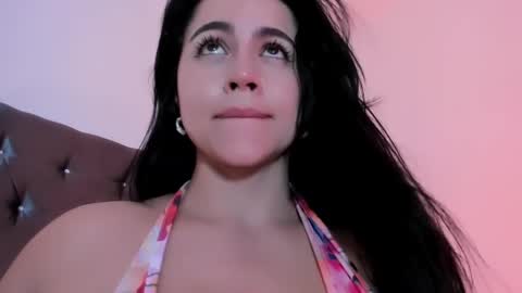 Snapshot of coralinekam1 chatting on February 12, 2025, 7:45 pm Coralinekam1 online show from February 12, 2025, 7:45 pm