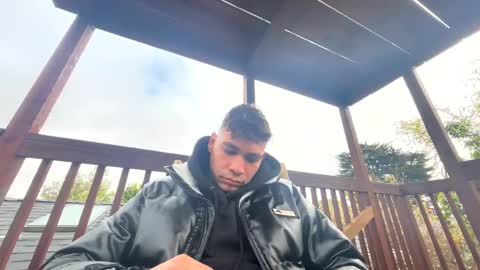 Snapshot of coronelking chatting on January 3, 2025, 10:19 pm coronelking online show from January 3, 2025, 10:19 pm