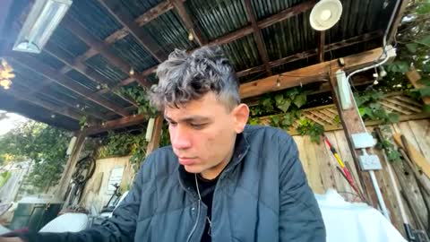 Snapshot of coronelking chatting on January 17, 2025, 11:07 pm coronelking online show from January 17, 2025, 11:07 pm