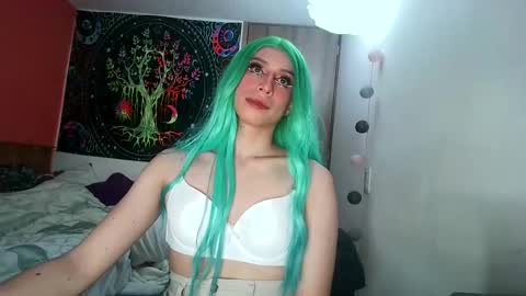 cosmic_crystal online show from February 18, 2025, 11:08 pm