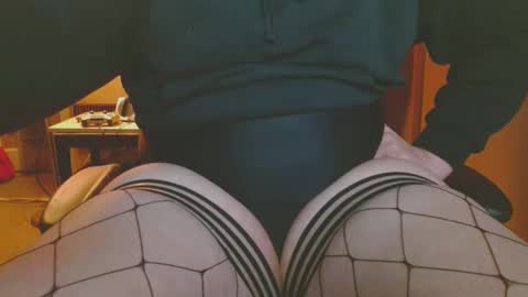 cosmicjones88 online show from January 20, 2025, 8:09 am