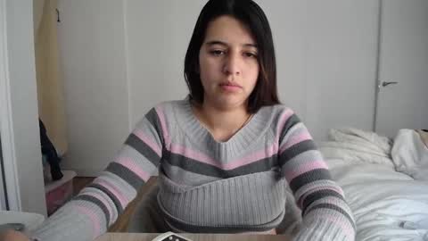 Snapshot of costantine_helena24 chatting on January 8, 2025, 1:31 pm costantine helena24 online show from January 8, 2025, 1:31 pm