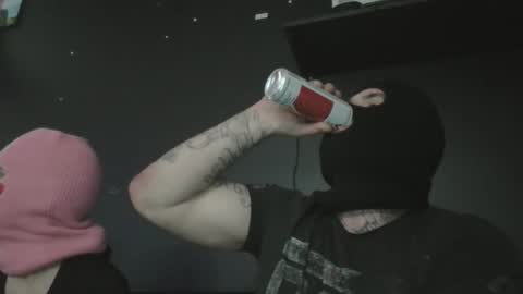 Tattooed Milf n Dilf online show from May 13, 2026, 7:39 am