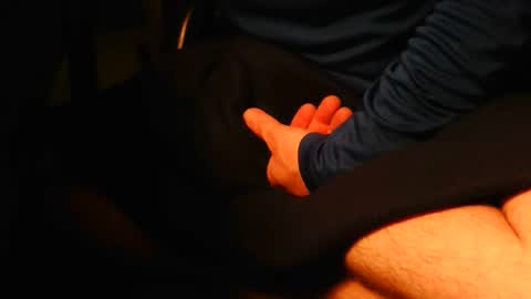 Snapshot of couple4bdsm20 chatting on May 24, 2026, 8:30 am couple4bdsm20 online show from May 24, 2026, 8:30 am