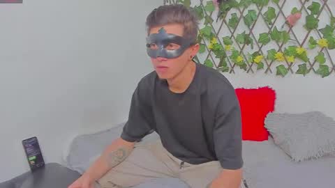 couple_2533 online show from February 11, 2026, 10:53 am