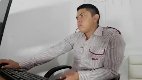 Nikol y  tomy online show from January 9, 2025, 10:09 pm