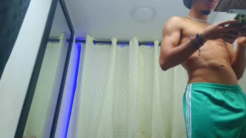 Snapshot of couple_hot_xxxz chatting on May 25, 2026, 11:00 pm couple_hot_xxxz online show from May 25, 2026, 11:00 pm