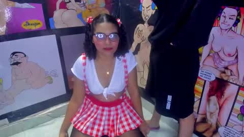 Snapshot of couple_latin2025 chatting on September 24, 2025, 12:36 am couple_latin2025 online show from September 24, 2025, 12:36 am