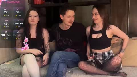 Alex and Mia online show from March 1, 2026, 3:25 pm