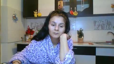 couple_p3rf3ct online show from December 18, 2024, 9:29 pm