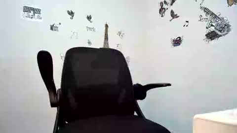 Snapshot of coupleeswetthott chatting on January 19, 2026, 1:42 am coupleeswetthott online show from January 19, 2026, 1:42 am