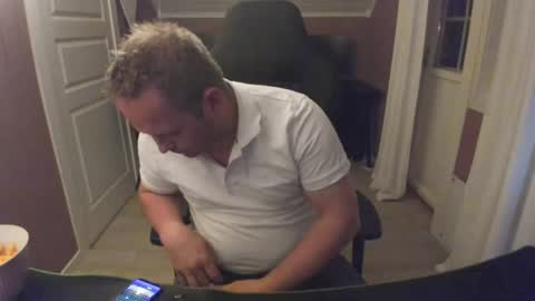 Snapshot of coupleofnor chatting on June 1, 2026, 10:33 pm coupleofnor online show from June 1, 2026, 10:33 pm
