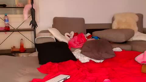 Sandra and Tom online show from December 9, 2024, 9:26 pm