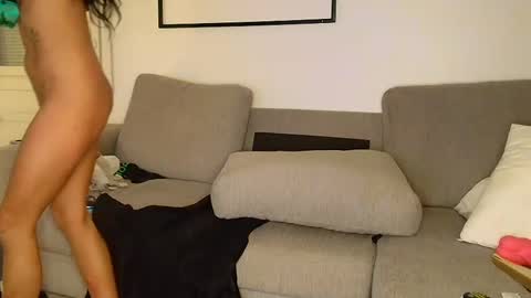 Sandra and Tom online show from February 22, 2025, 11:46 pm