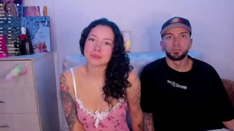 Snapshot of couplevibes_ chatting on July 2, 2026, 3:23 am Emily Andy online show from July 2, 2026, 3:23 am