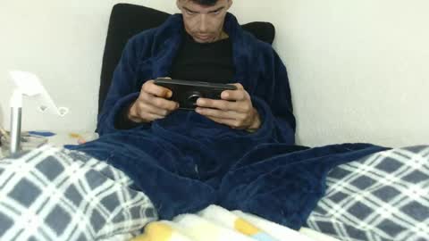 Snapshot of cr7ofcock chatting on December 25, 2024, 8:17 pm cr7ofcock online show from December 25, 2024, 8:17 pm