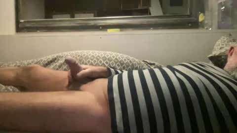 crapaud75018 online show from December 5, 2024, 5:50 pm