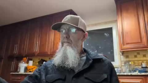 Snapshot of craven_moreass chatting on May 28, 2026, 10:23 am Dick Fitswell online show from May 28, 2026, 10:23 am