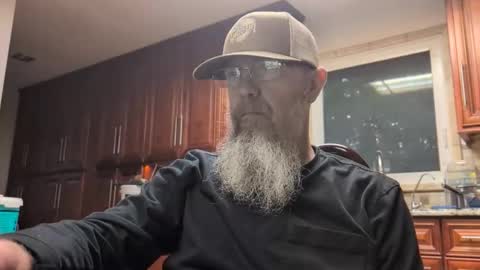 Snapshot of craven_moreass chatting on June 1, 2026, 10:28 am Dick Fitswell online show from June 1, 2026, 10:28 am