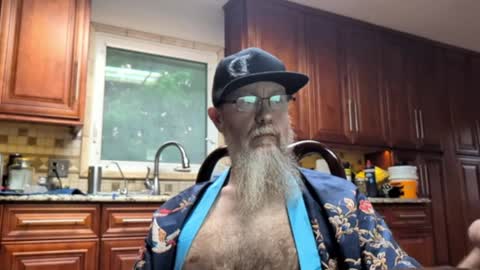 Snapshot of craven_moreass chatting on July 28, 2026, 11:17 am Dick Fitswell online show from July 28, 2026, 11:17 am