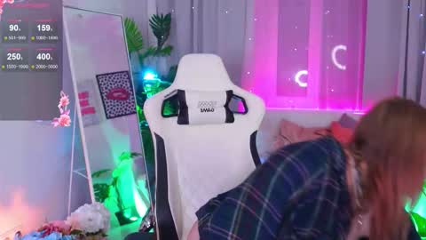 Sonya online show from October 4, 2025, 10:52 pm