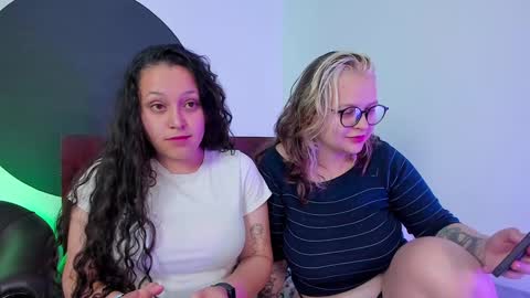 Snapshot of crazy_cakes_ chatting on December 2, 2024, 3:25 pm Lexie  Rose  online show from December 2, 2024, 3:25 pm