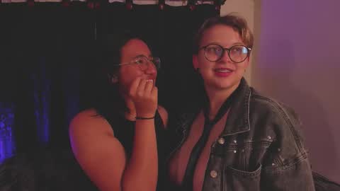 Snapshot of crazy_cakes_ chatting on September 12, 2025, 4:45 am Lexie  Rose  online show from September 12, 2025, 4:45 am