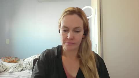 Snapshot of crazyanny chatting on March 2, 2026, 10:44 am Anny online show from March 2, 2026, 10:44 am