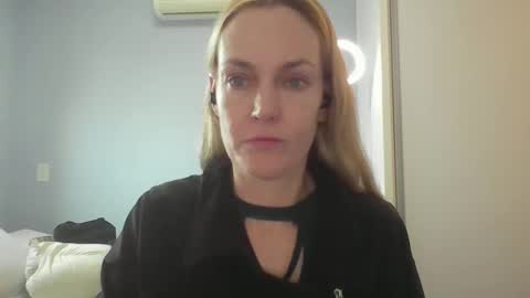 Snapshot of crazyanny chatting on May 28, 2026, 10:45 am Anny online show from May 28, 2026, 10:45 am