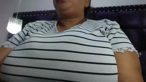 diosalinda online show from October 29, 2025, 7:15 pm