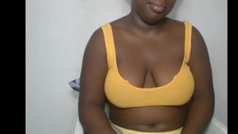 crazyslut17 online show from April 26, 2026, 10:29 pm