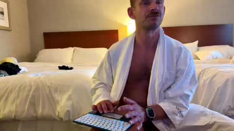 Sean online show from June 19, 2026, 1:37 pm