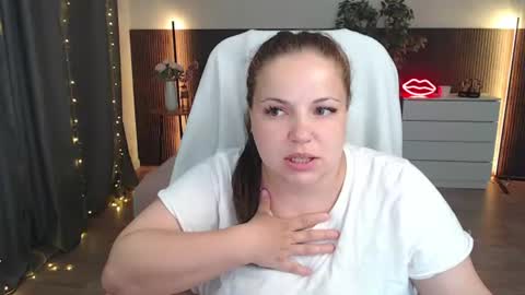 Snapshot of crazyy_girl_ chatting on July 1, 2026, 4:03 am Crazyy Girl online show from July 1, 2026, 4:03 am
