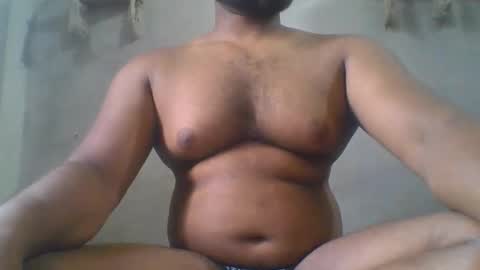 crazzy_booy online show from June 4, 2026, 2:39 am