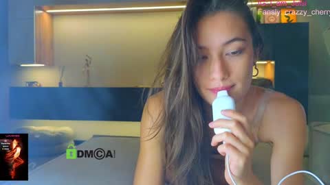 Snapshot of crazzy_cherry chatting on September 9, 2025, 10:48 am crazzy cherry online show from September 9, 2025, 10:48 am