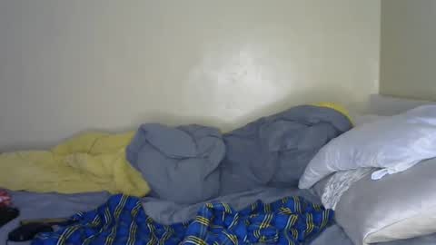 squirts10 online show from April 6, 2026, 7:37 pm