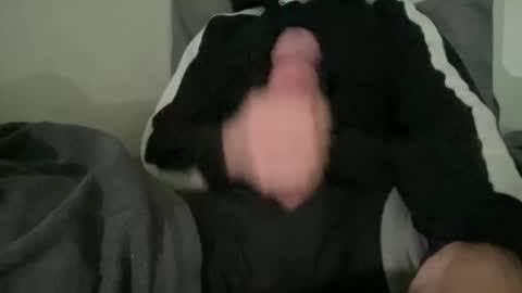 Snapshot of creamness7 chatting on November 3, 2025, 4:08 pm creamness7 online show from November 3, 2025, 4:08 pm