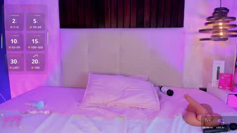 creamy_angelo online show from May 26, 2026, 9:33 pm
