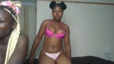creamy_pie1 online show from February 10, 2026, 10:47 pm