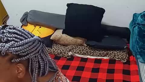 creamyhub online show from October 16, 2025, 8:37 am