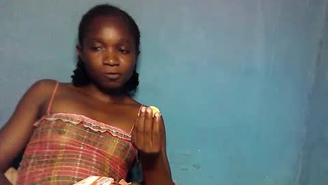 creamyxsugar online show from November 4, 2025, 6:51 pm