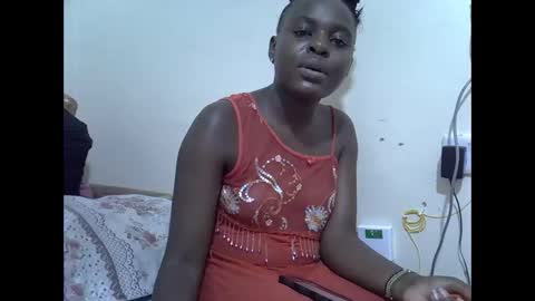 Snapshot of creamyypussyy chatting on February 5, 2026, 11:09 pm creamyypussyy online show from February 5, 2026, 11:09 pm