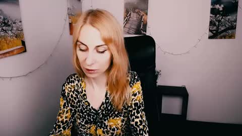 Snapshot of create_your_own_sun chatting on June 2, 2026, 12:40 pm Lera online show from June 2, 2026, 12:40 pm