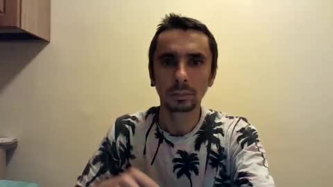 Snapshot of creativexx2 chatting on October 28, 2025, 7:05 pm creativexx2 online show from October 28, 2025, 7:05 pm