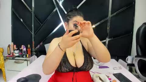Snapshot of criistaal__ chatting on May 23, 2026, 4:18 am Criistaal online show from May 23, 2026, 4:18 am