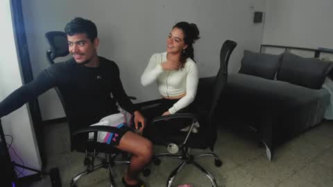 Crimson heart online show from December 21, 2024, 8:10 pm