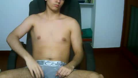 Snapshot of crisexy3 chatting on June 30, 2026, 4:57 am crisexy3 online show from June 30, 2026, 4:57 am