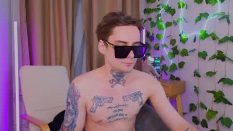 Chris online show from April 17, 2026, 10:46 pm